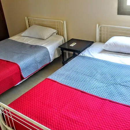 Banana House Пила