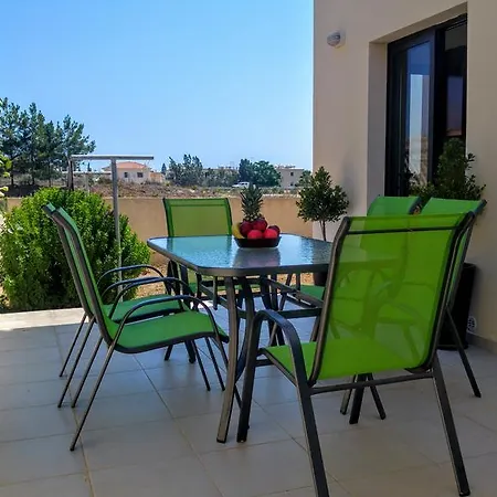 Banana House * Pyla
